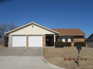 6117 SW Oak Cliff Ave, Lawton, OK 73505