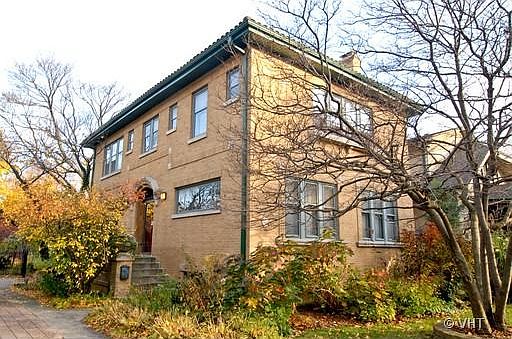 3rd image of 934 N Grove Ave