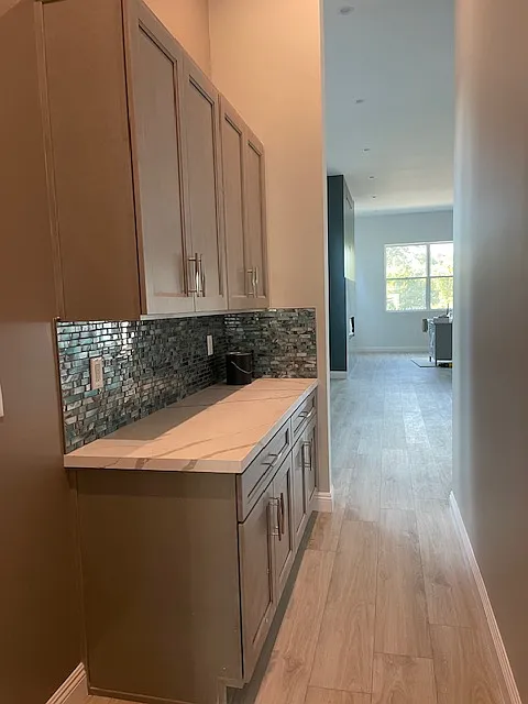 22518 Clarendon St — Photo 3
