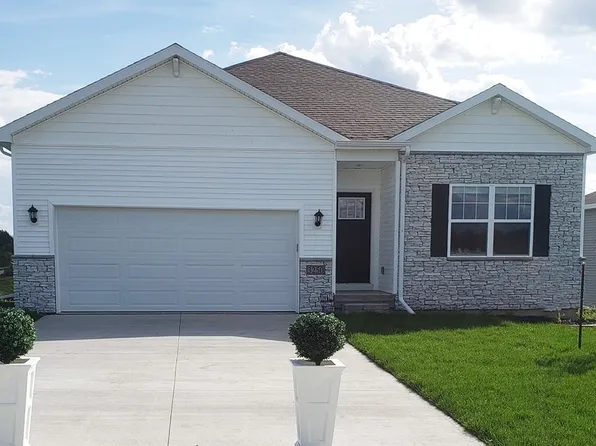 3400 Dreusicke Dr, Coralville, IA 52241