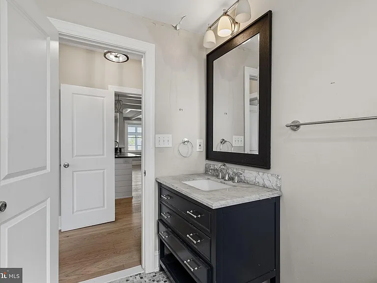 1515 Butler Pike — Photo 33