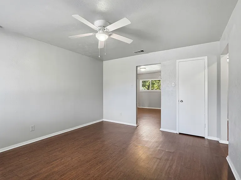 501 Rosewood Hills Dr — Photo 5