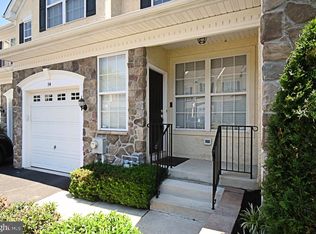 94 Longview Ln, Newtown Square, PA 19073