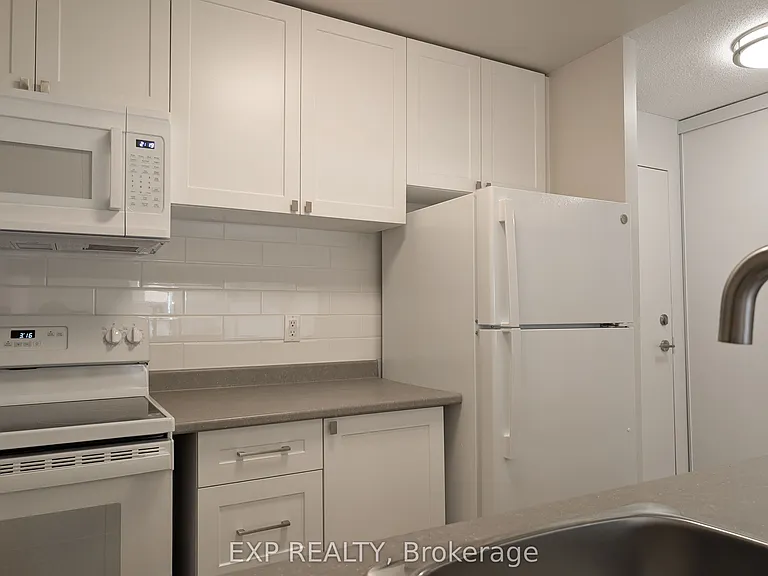 1300 Richmond Rd #107 — Photo 3