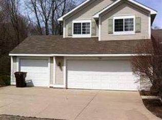 583 Woodbridge Cir, South Haven, MI 49090