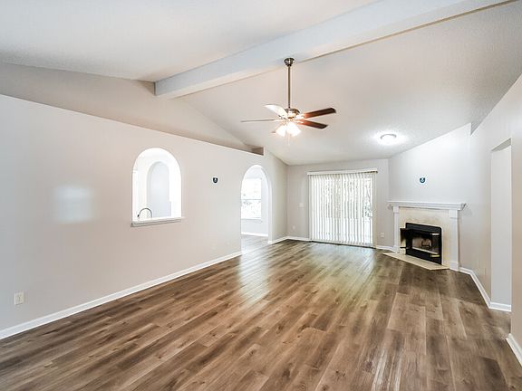 4th image of 12151 Silver Saddle Dr