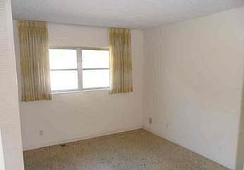 2nd image of 2555 Dudley Dr W APT D