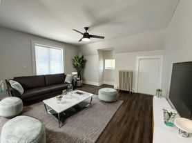 123 S 39th St