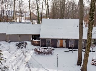 8562 Kimblewick Ln NE, Warren, OH