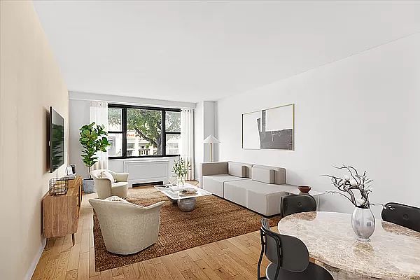 1st image of 7 E 14th St APT 218