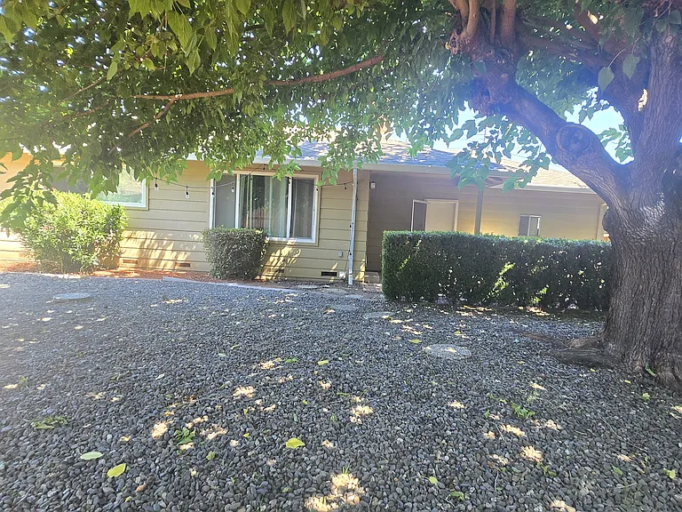 3656 Evergreen Rd — Photo 10