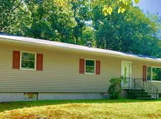 242 Highway 390, Tafton, PA 18464