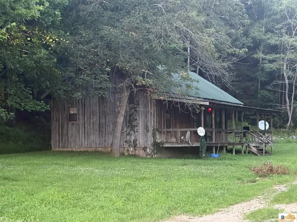 1580 Bombshell Glasgow Rd, Burkesville, KY 42717