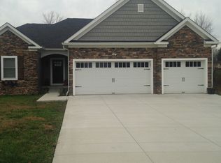 3256 Turtle Bay Cir, Uniontown, OH 44685