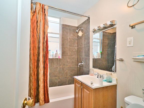 5th image of 4349 W West End Ave