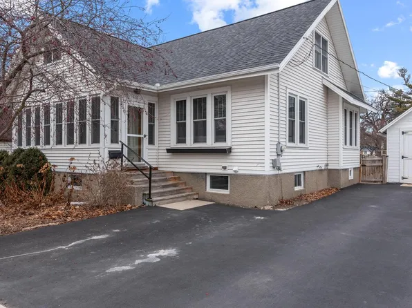 610 Park STREET, Waupun, WI 53963