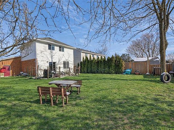 2nd image of 4996 Greenlane Rd