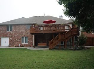 893 E Nottingham Ln, Springfield, MO 65810