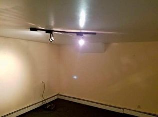 14 Pratt St, West Babylon, NY 11704