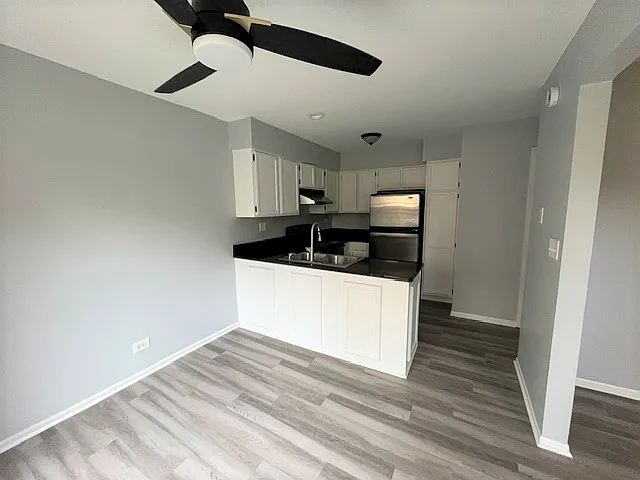 2 bed, 1.5 bath, 992 sqft, $2,000 — Photo 4