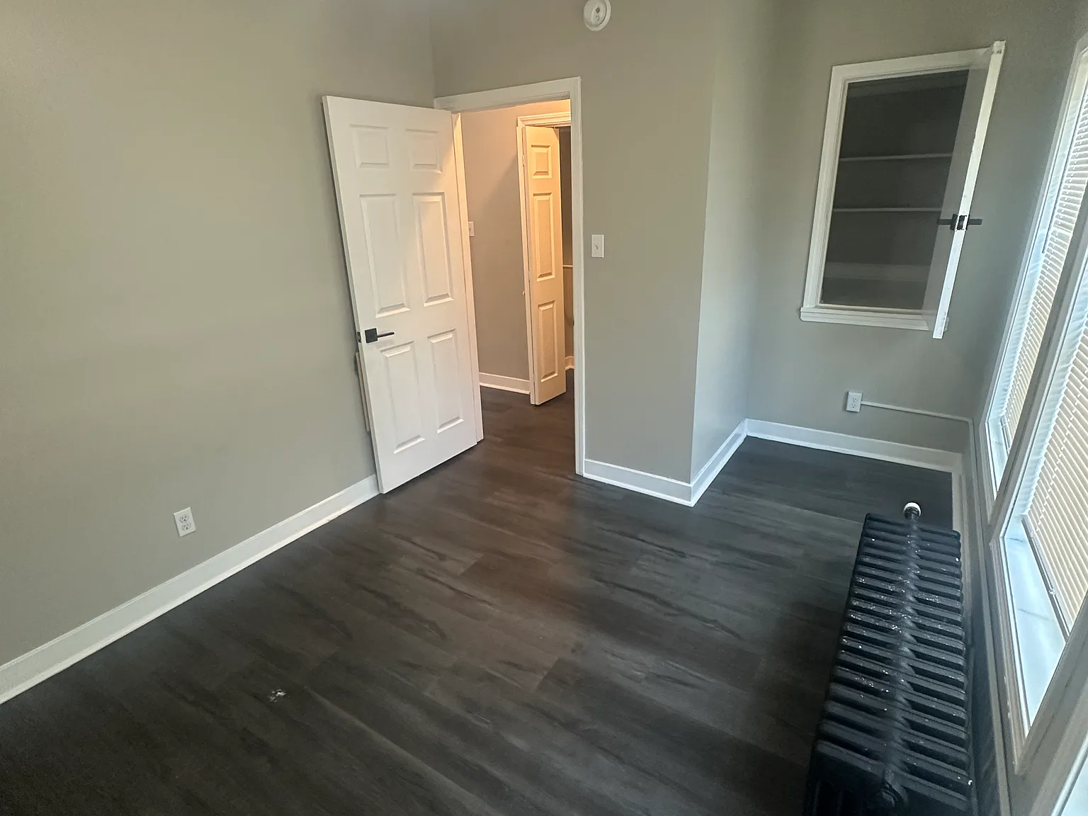 1 bed, 500 sqft, $1,050 — Photo 1