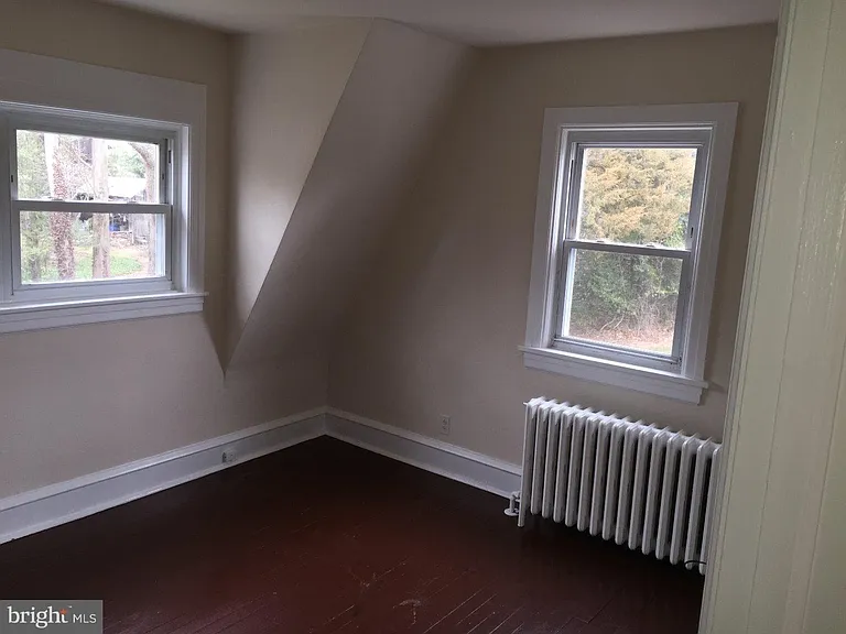 1311 Bristol Rd — Photo 3
