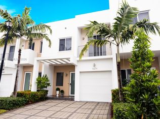 10279 NW 72nd St, Doral, FL 33178