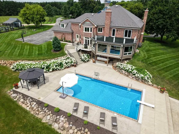 3855 County Highway C, West Bend, WI 53095