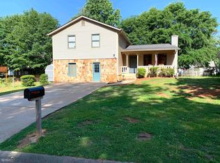 944 Memory Ln, Lawrenceville, GA 30044