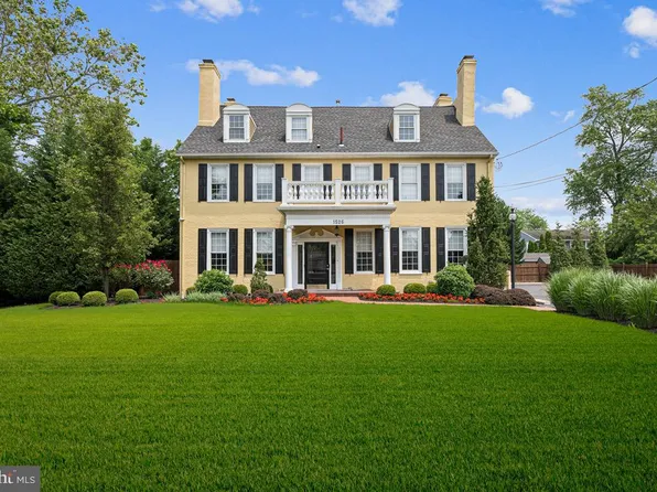 1526 Berlin Rd, Cherry Hill, NJ 08003