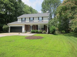 8256 Woodruff Rd, Cincinnati, OH 45255