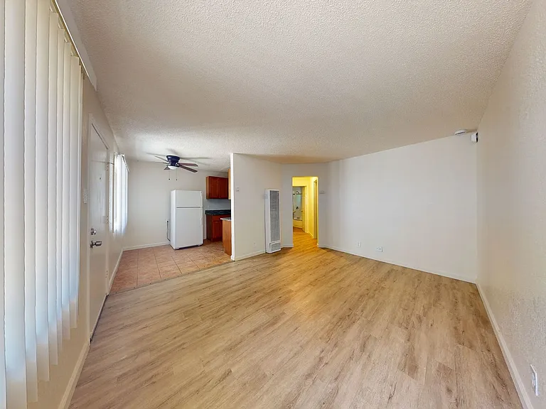 2515 10th ave — Photo 50