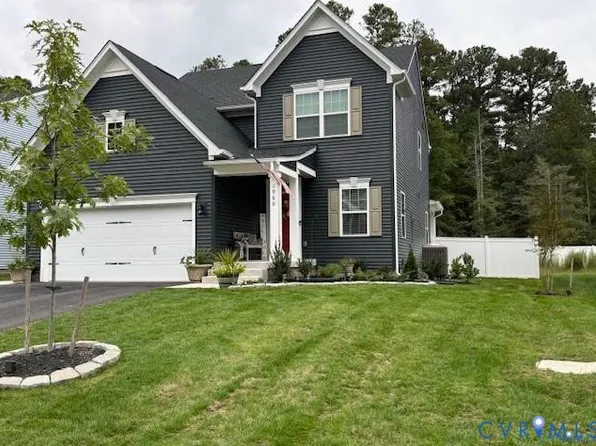 1960 Enon Station Dr, Chester, VA 23836