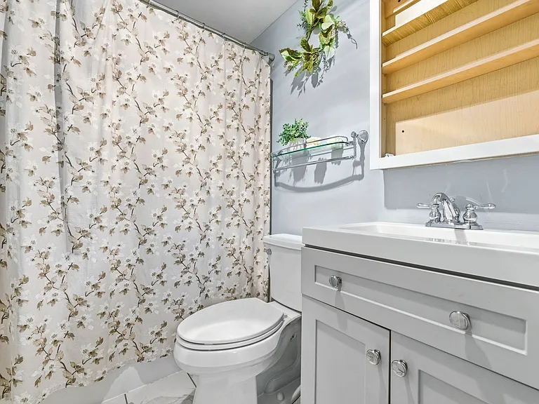 61 Wright St #102 — Photo 15