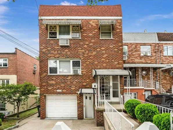 1015 Throggmorton Ave, Bronx, NY 10465