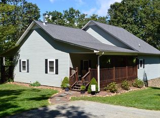 660 Lonesome Oak Dr, Ennice, NC 28623