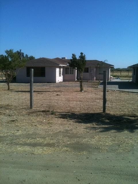 2nd image of 22577 W Avenue 96 Avenue