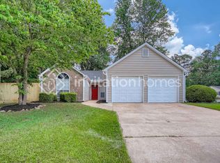 7470 Hunters Ridge Dr, Douglasville, GA 30134