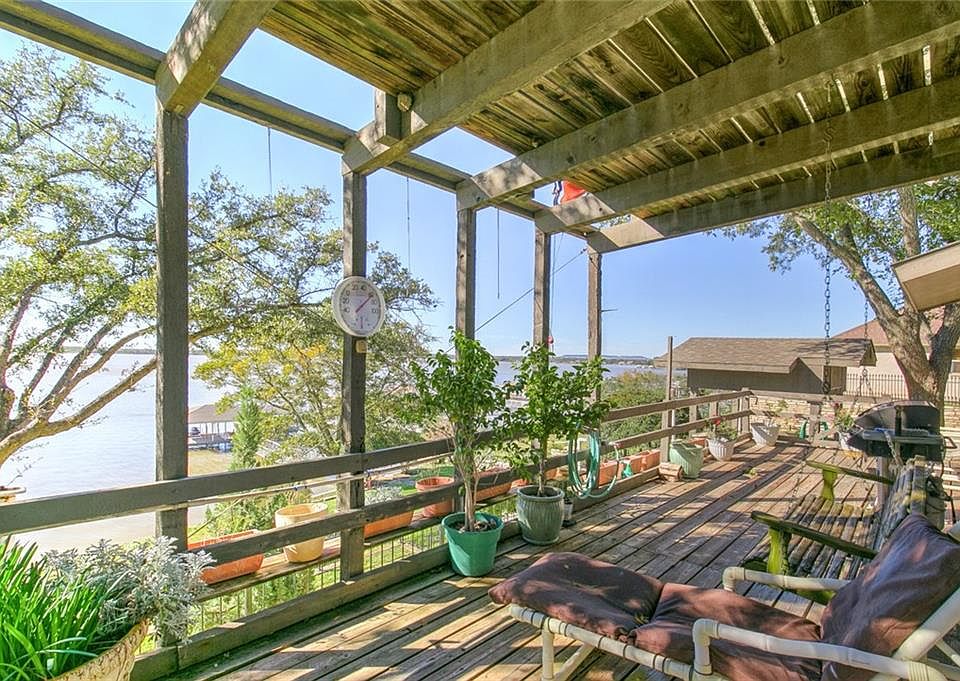 1st image of 4103 Crescent Dr