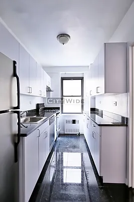 Rented by City Wide Apartments | media 4