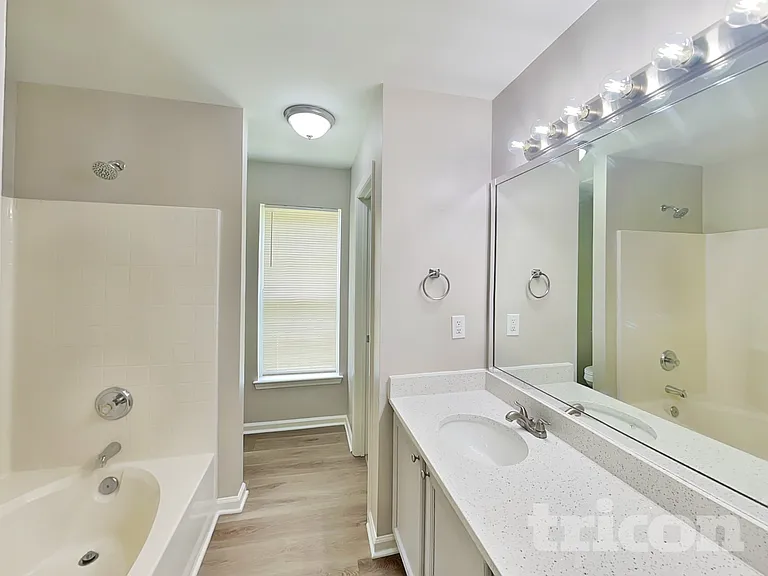 310 Winding Canyon Dr — Photo 6