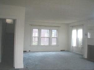 2nd image of 33 S Central Ave