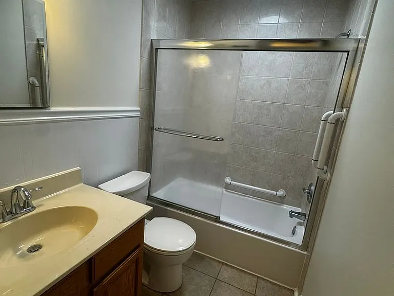 2508 Saint John Pl — Photo 22