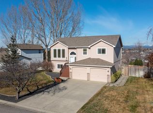 18101 E 12th Ave, Greenacres, WA 99016