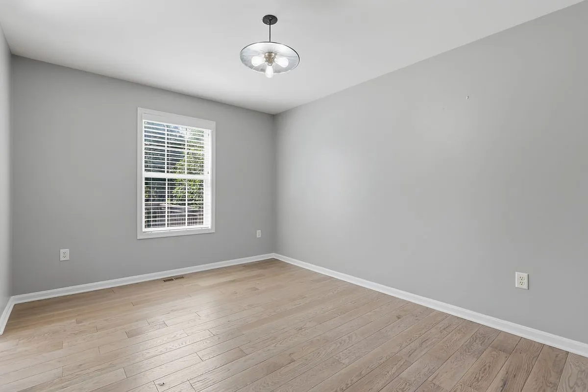 5 bed, 4.0 bath, 2833 sqft, $2,750 — Photo 3