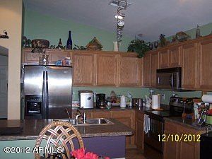 3rd image of 46040 W Guilder Ave