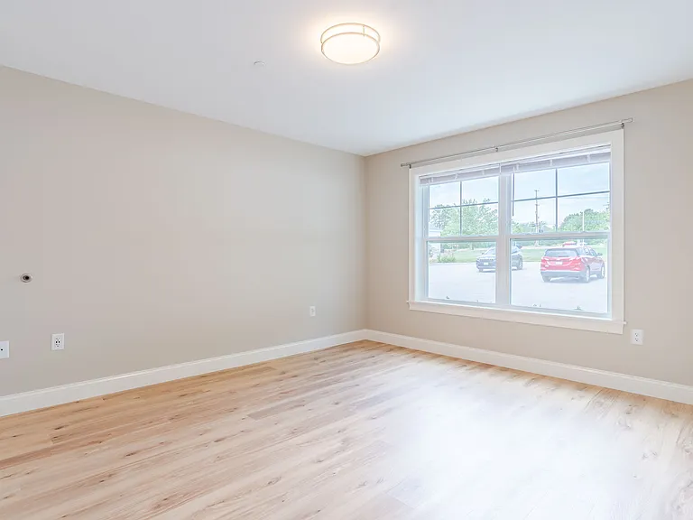 14 Country Club Rd #4 — Photo 8