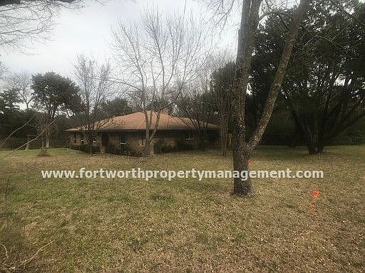 3rd image of 702 Royal Oak Dr