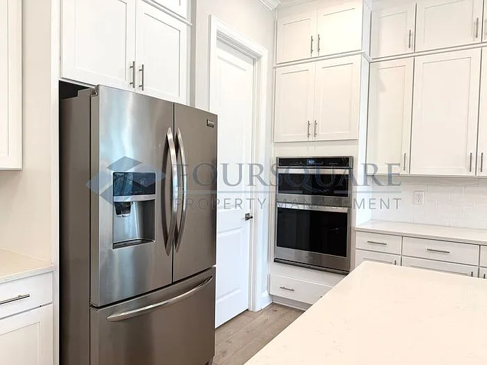 8156 Baronleigh Ln — Photo 37