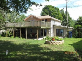 11440 E Shore Dr, Delton, MI 49046